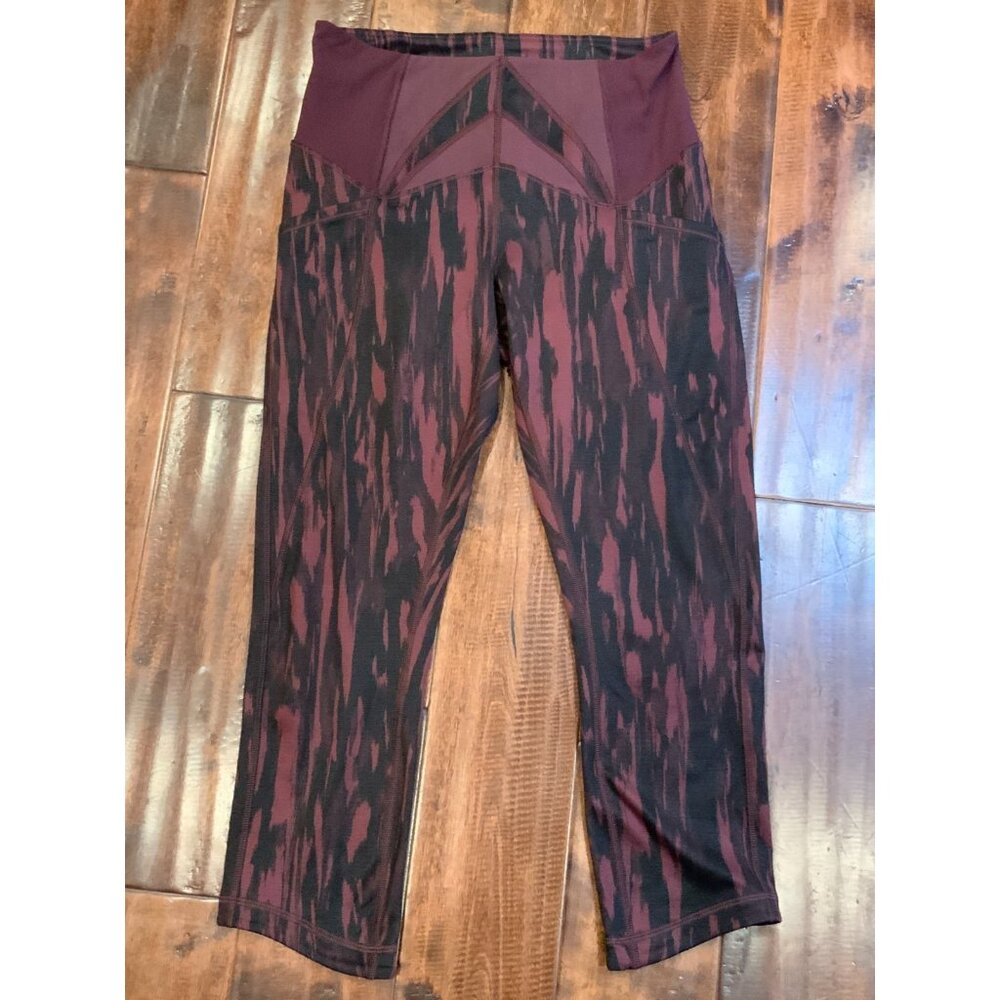 Lululemon Speed Tight Legging Painted Animal Bordeaux Drama Black / Black Size 6